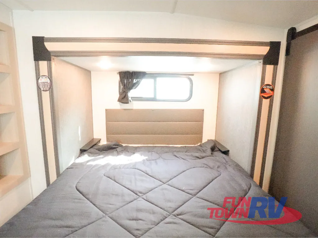 2026 Forest River Cardinal 35CRIB, Photos photo 26