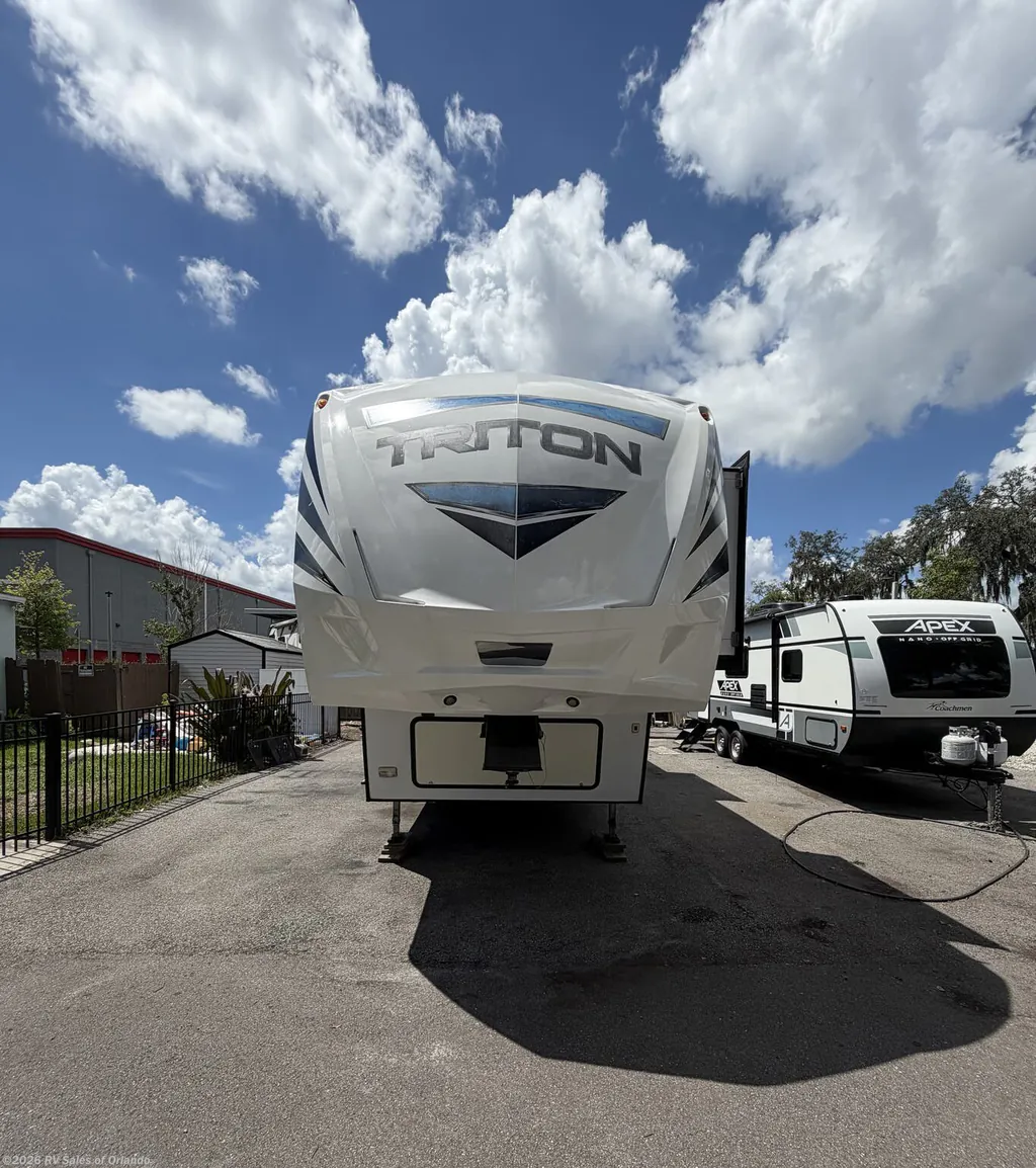 2018 Dutchmen Voltage Triton 3551, Photos photo 39