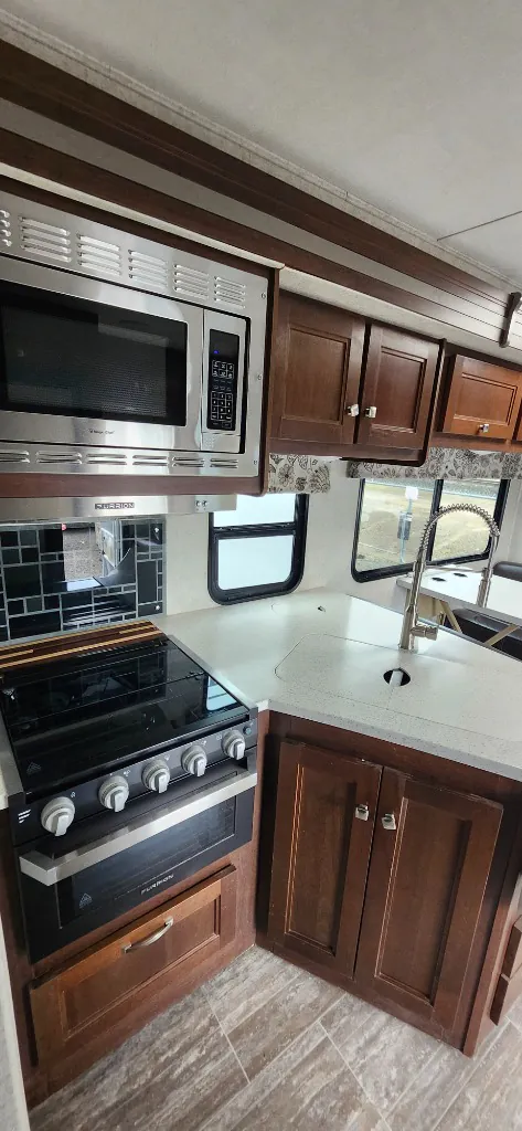 2019 Forest River Forester 3271S dealer photo 5 from RV Outlet