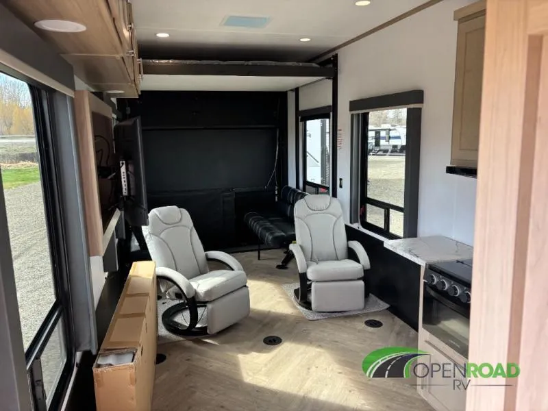 2026 Keystone Carbon 310 - Photo 3