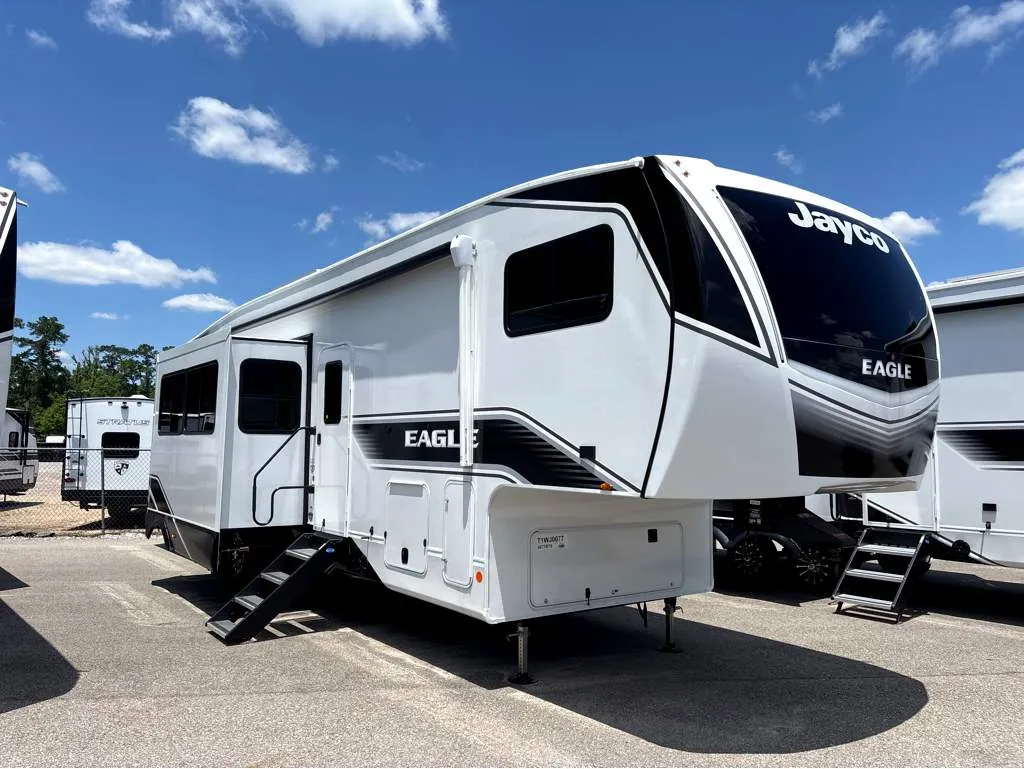 2026 Jayco Eagle 367TBTS - Photo 2