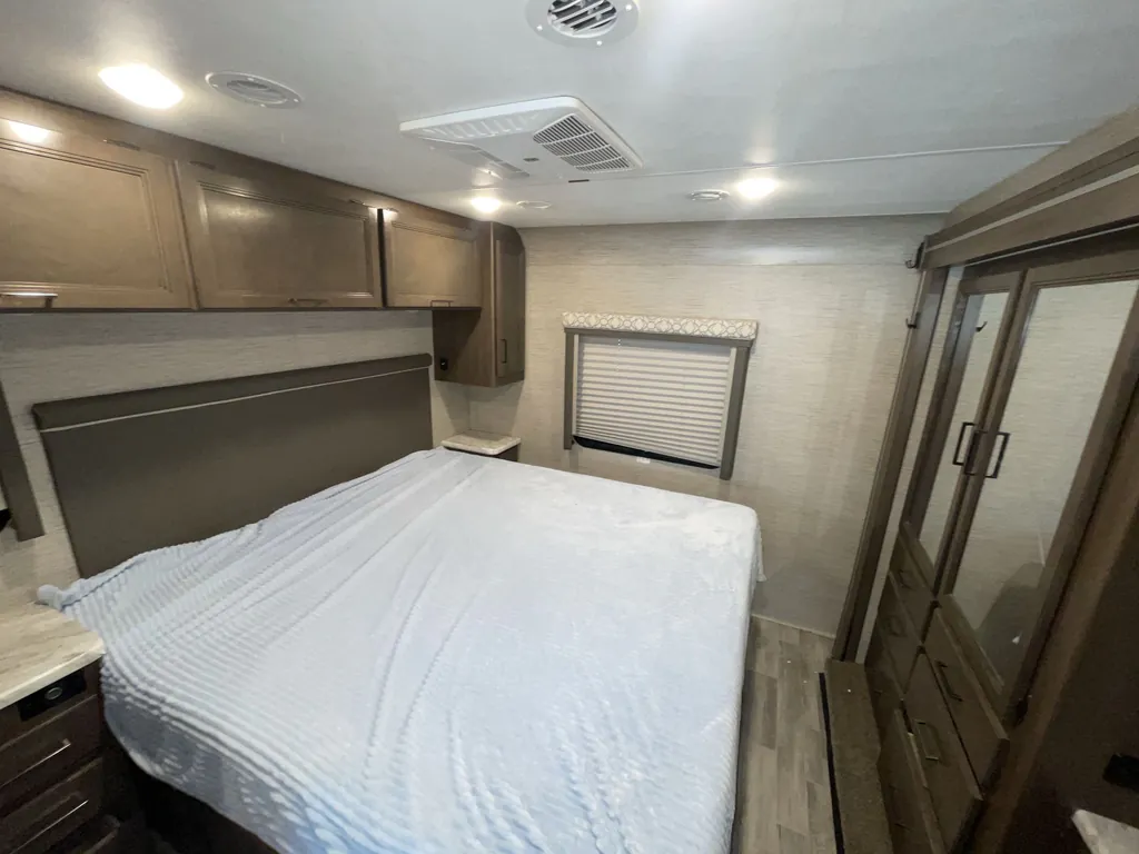 2022 Thor Motor Coach Freedom Traveler A32, Photos photo 4
