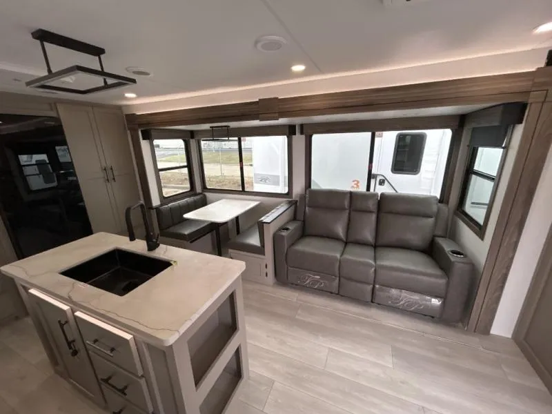2026 KZ Connect C333RLK - Photo 3