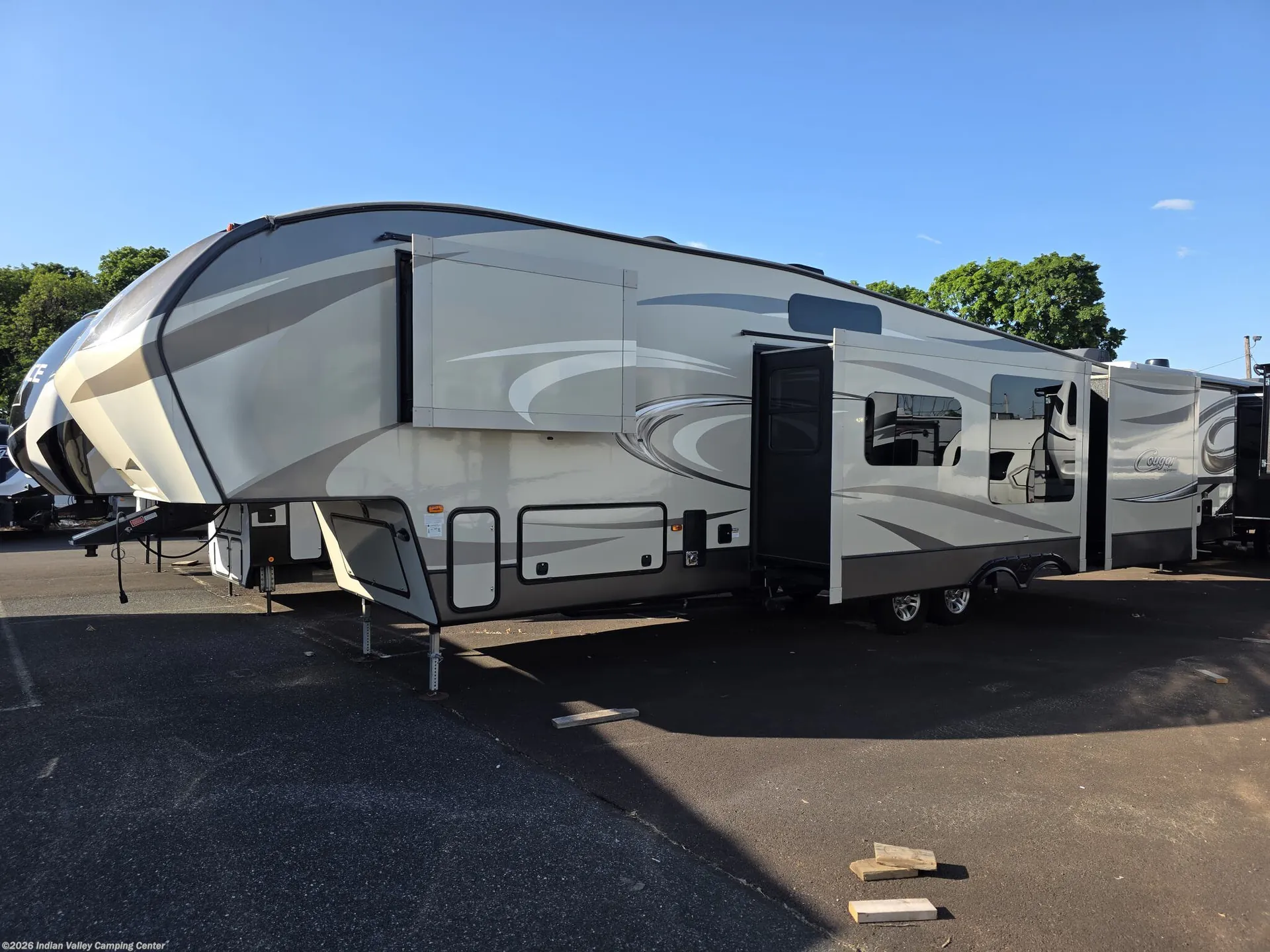 2017 Keystone Cougar 330RBK - Photo 3
