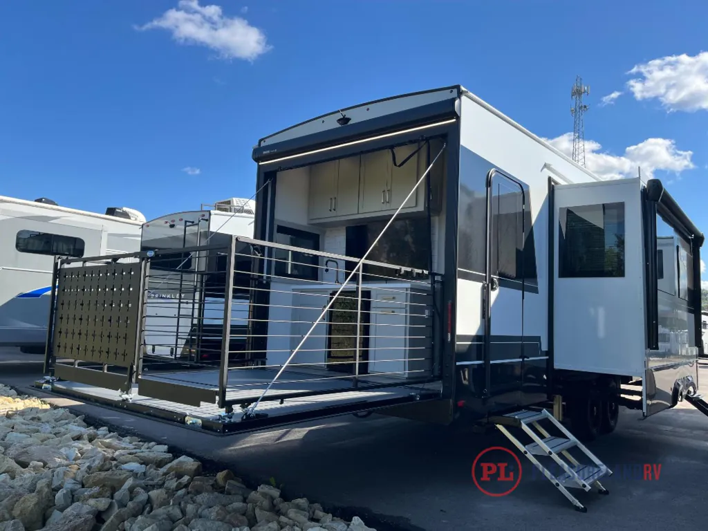 2026 Brinkley Model Z 3420, Photos photo 4