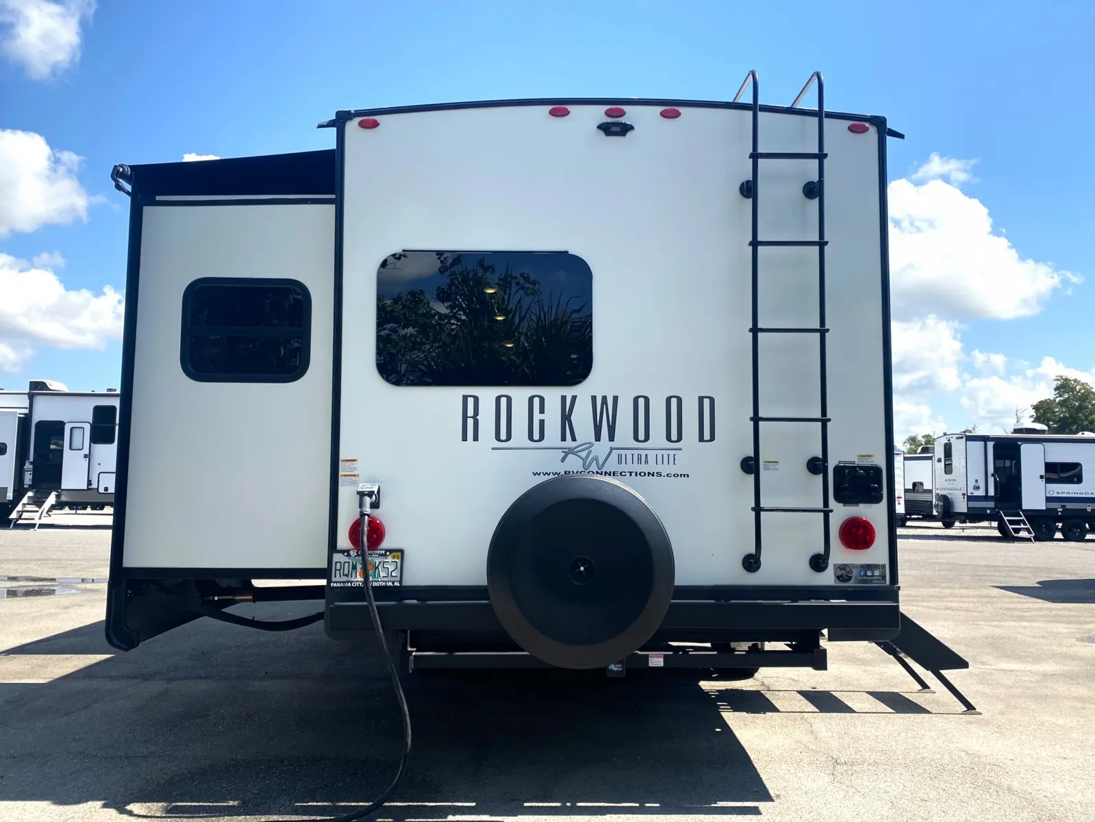 2025 Forest River Rockwood Ultra lite 2806BS - Photo 3