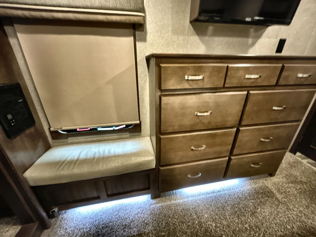 2019 Forest River Cedar Creek Champagne Edition 38EL, Photos photo 35