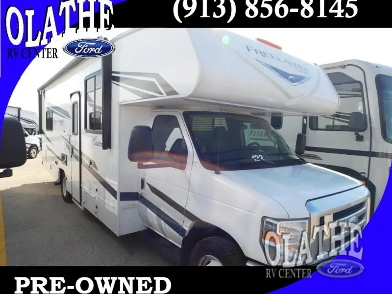 2024 Coachmen Freelander 27QB Chevy - Photo 2
