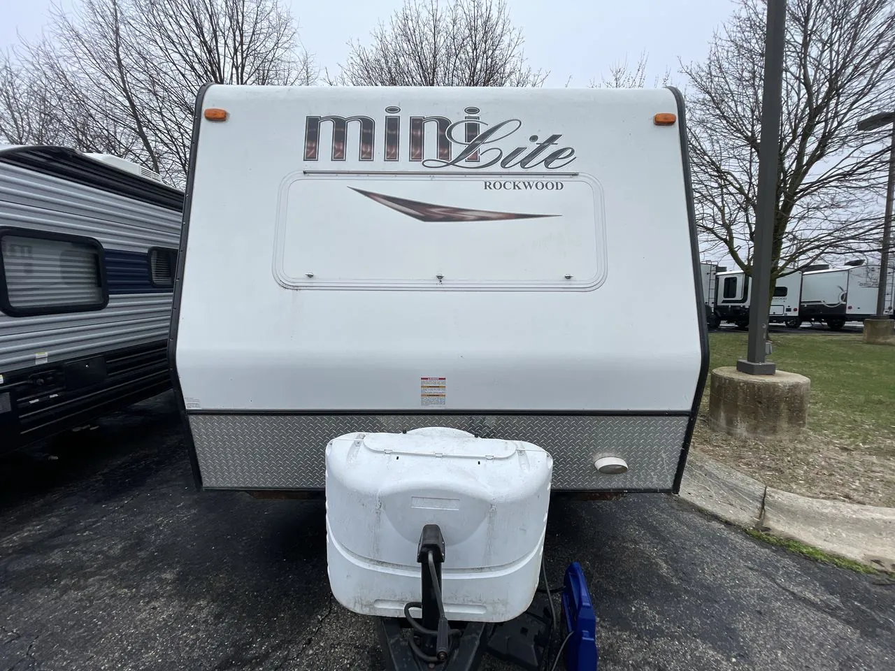 2016 Forest River Rockwood Mini Lite 2109S - Photo 2