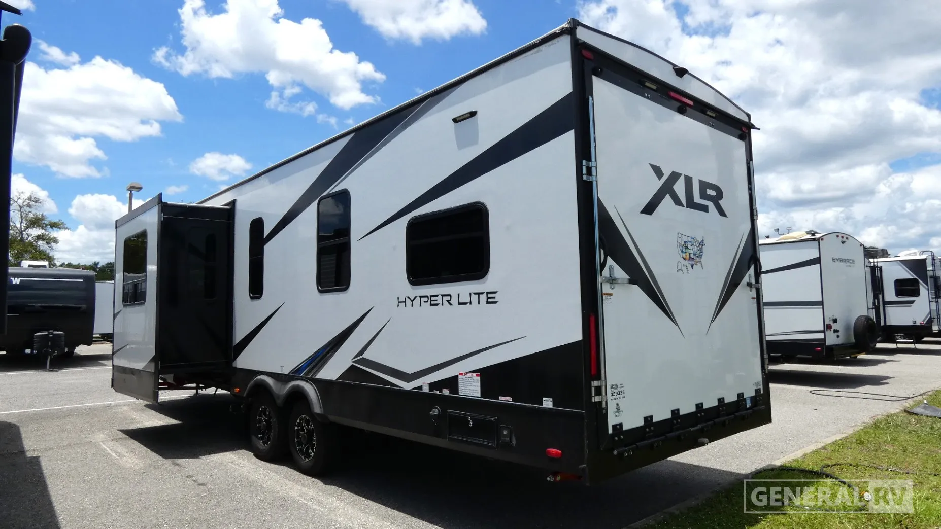 2022 Forest River XLR Hyper Lite 3212 - Photo 4