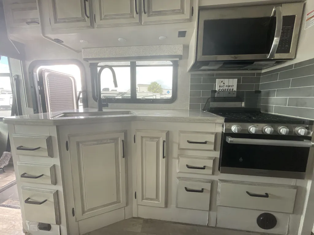 2023 Jayco Precept 34B, Photos photo 13