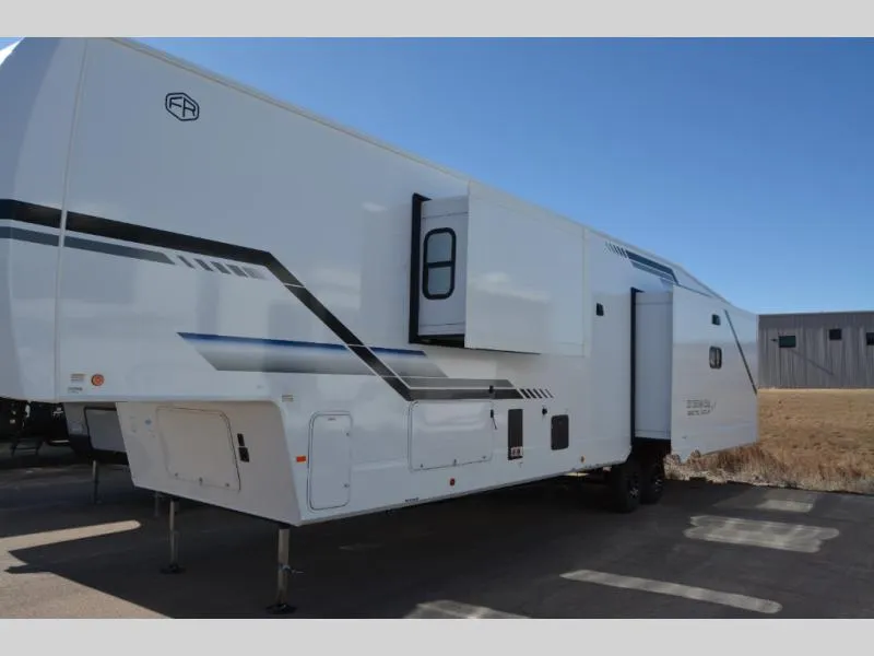 2026 Forest River Cherokee Arctic Wolf 38LEAHG - Photo 3