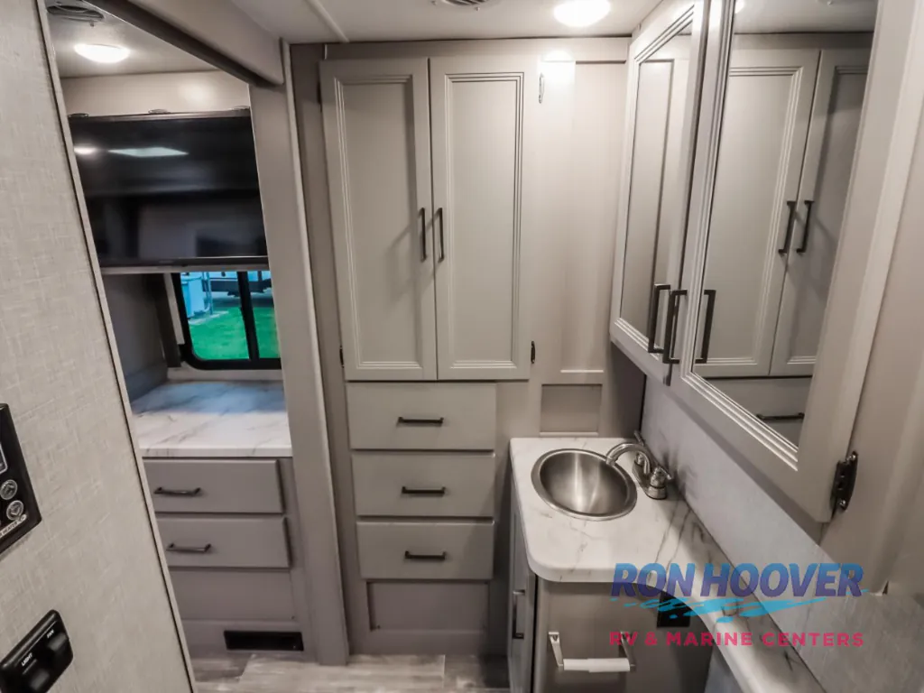 2023 Thor Motor Coach Geneva 25VA, Photos photo 28