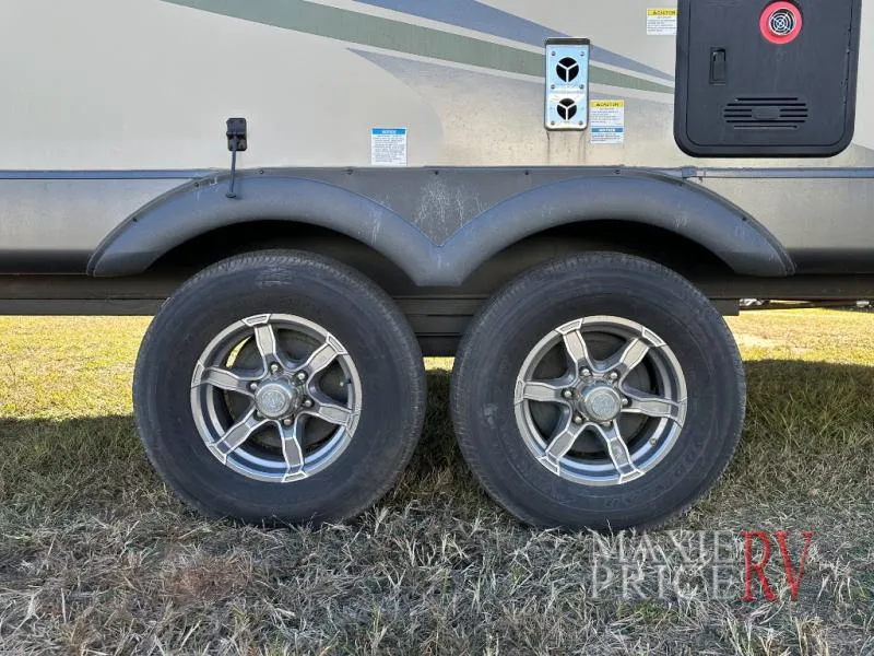2023 Forest River Flagstaff Super Lite 29BHS - Photo 3