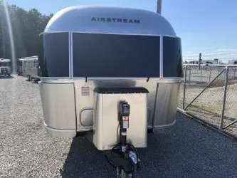 2026 Airstream Flying Cloud 30FBBT - Photo 2