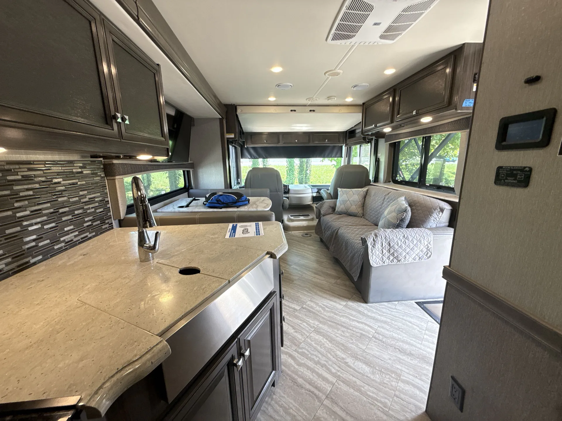 2020 Holiday Rambler Invicta 33HB — living area main