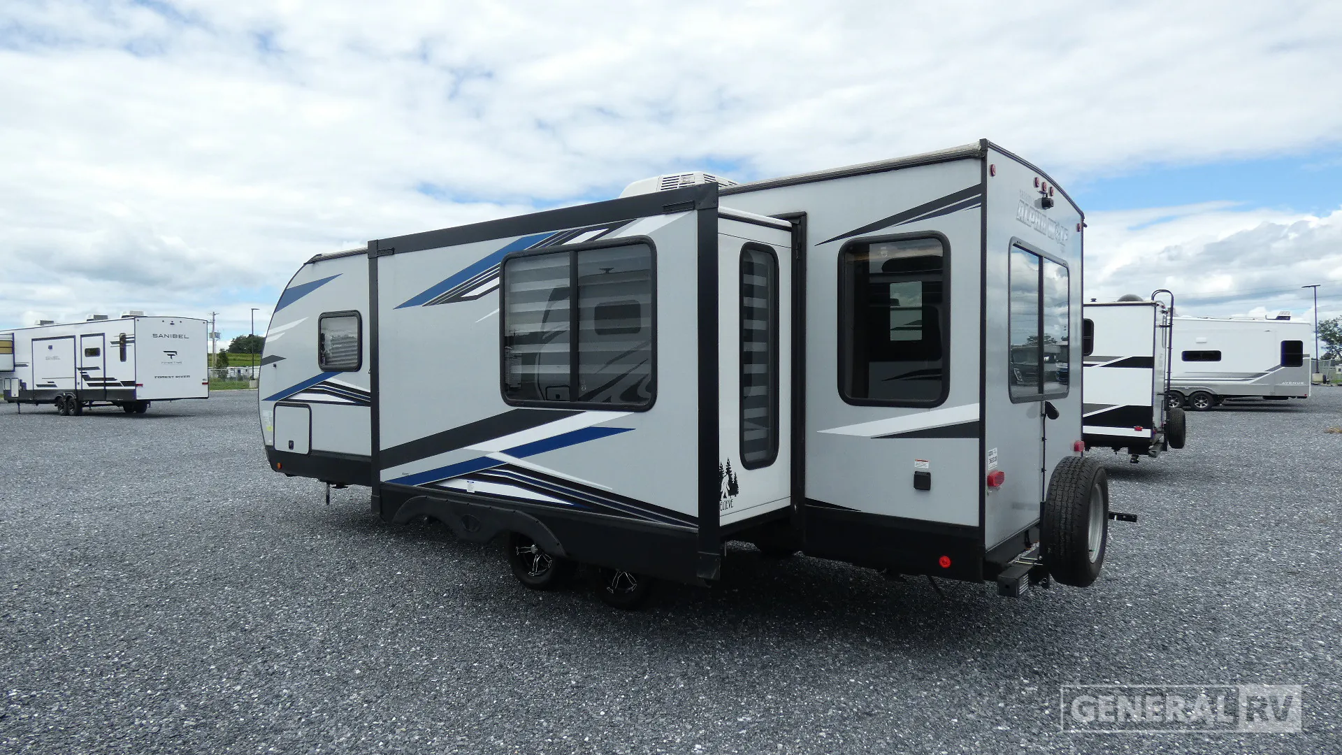 2021 Forest River Cherokee Alpha Wolf 23RD-L - Photo 4