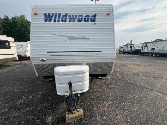 2008 Forest River Wildwood 37BHSS2Q - Photo 4
