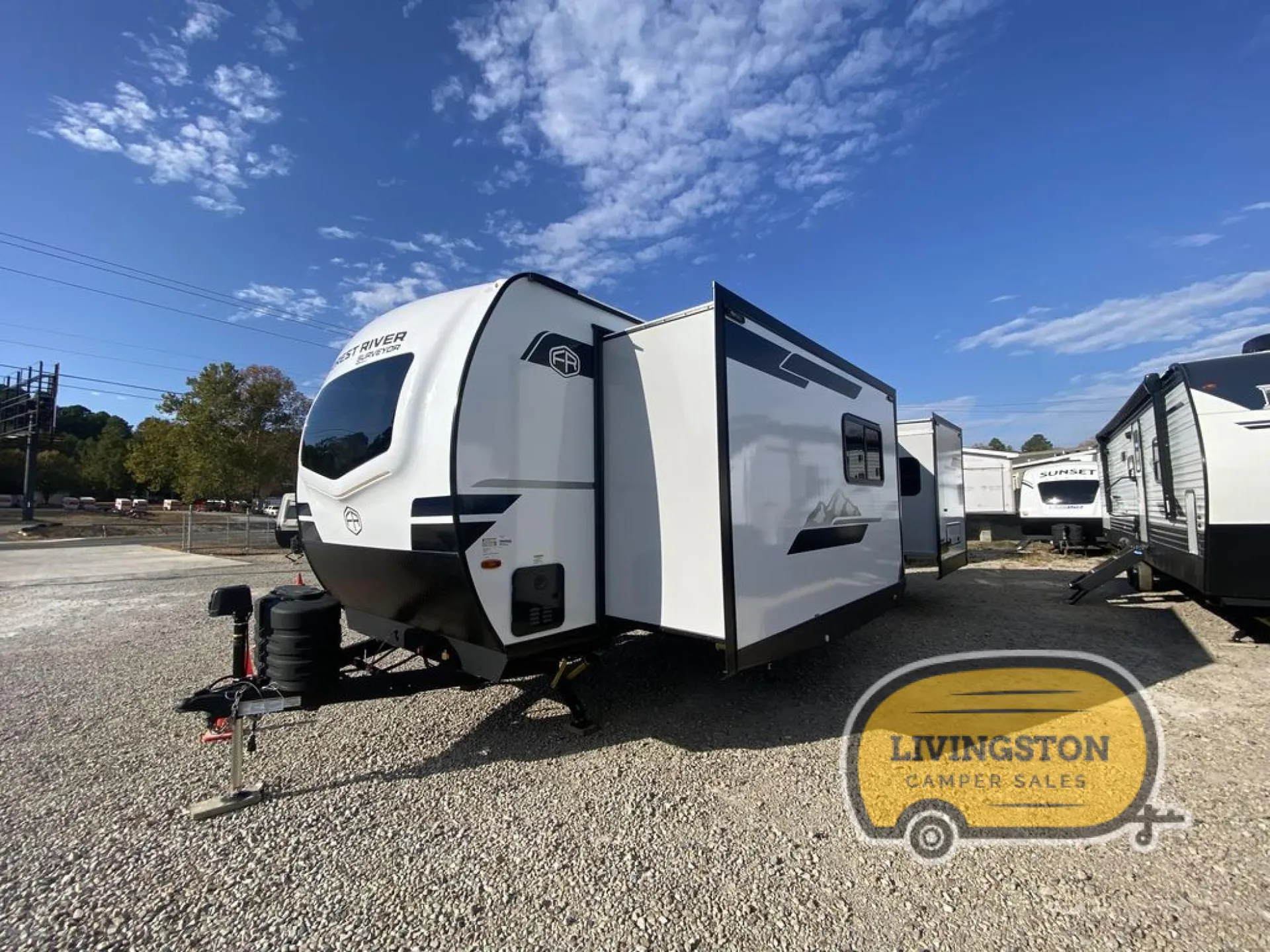 2025 Forest River Grand Surveyor 275FKBS - Photo 4
