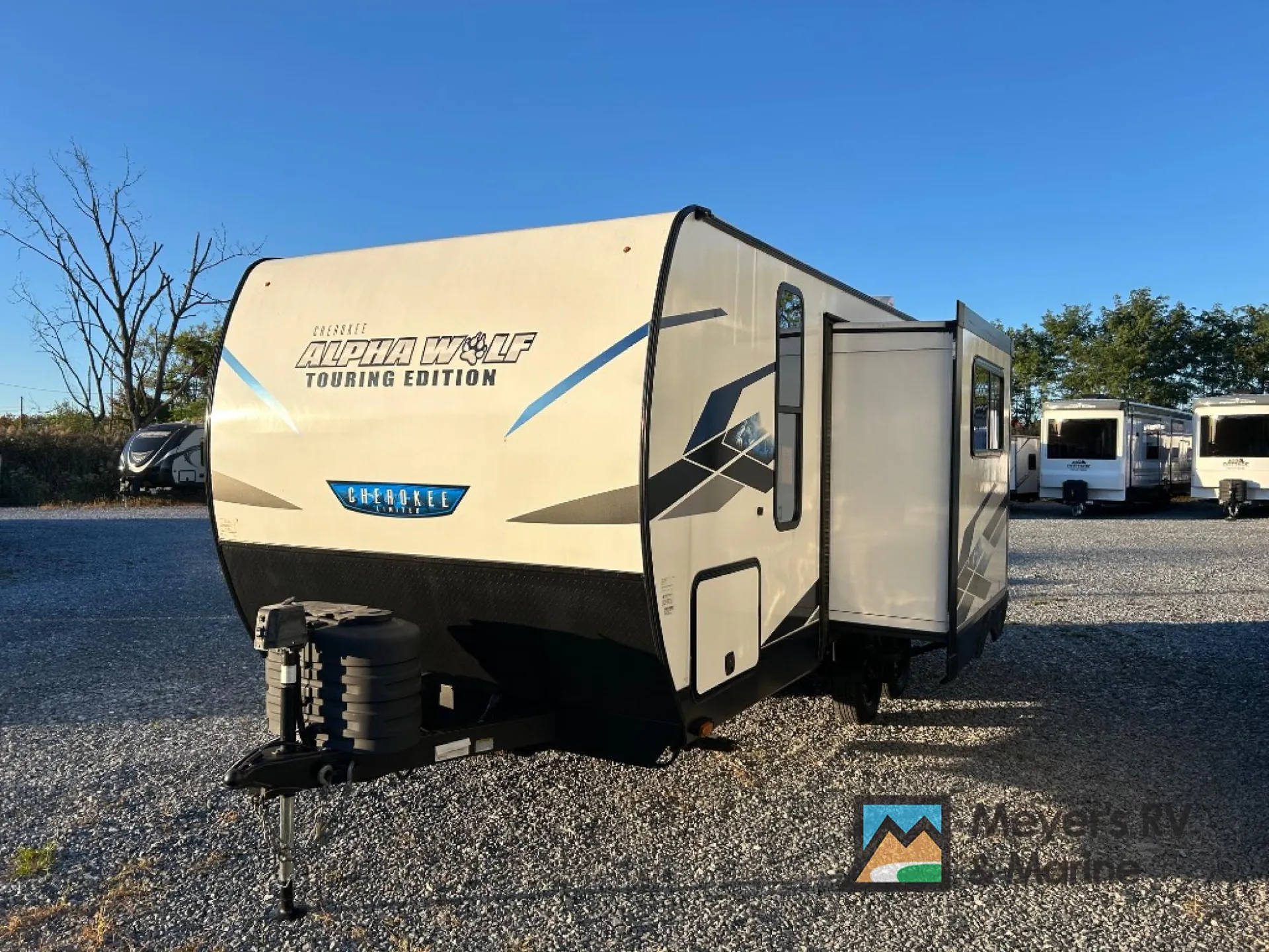 2024 Forest River Cherokee Alpha Wolf Touring Edition 17CB - Photo 3