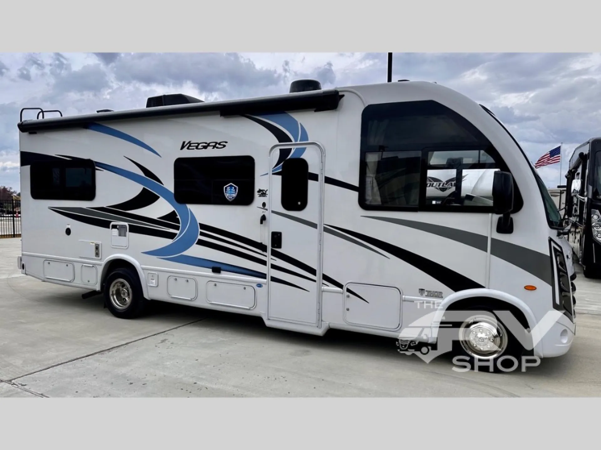 2023 Thor Motor Coach Vegas 25.7 - Photo 2