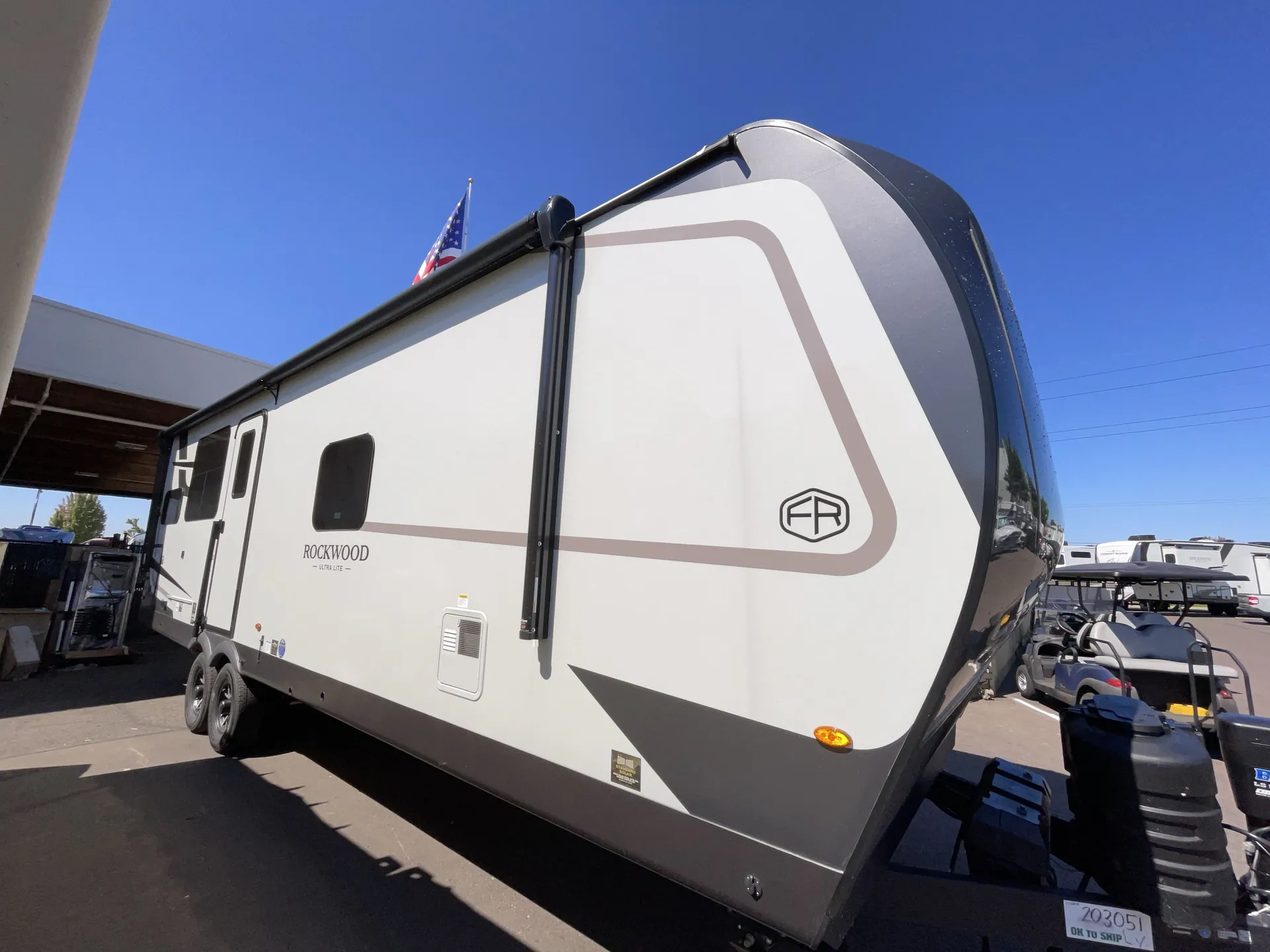 2027 Forest River Rockwood Ultra Lite 2711RK — campside