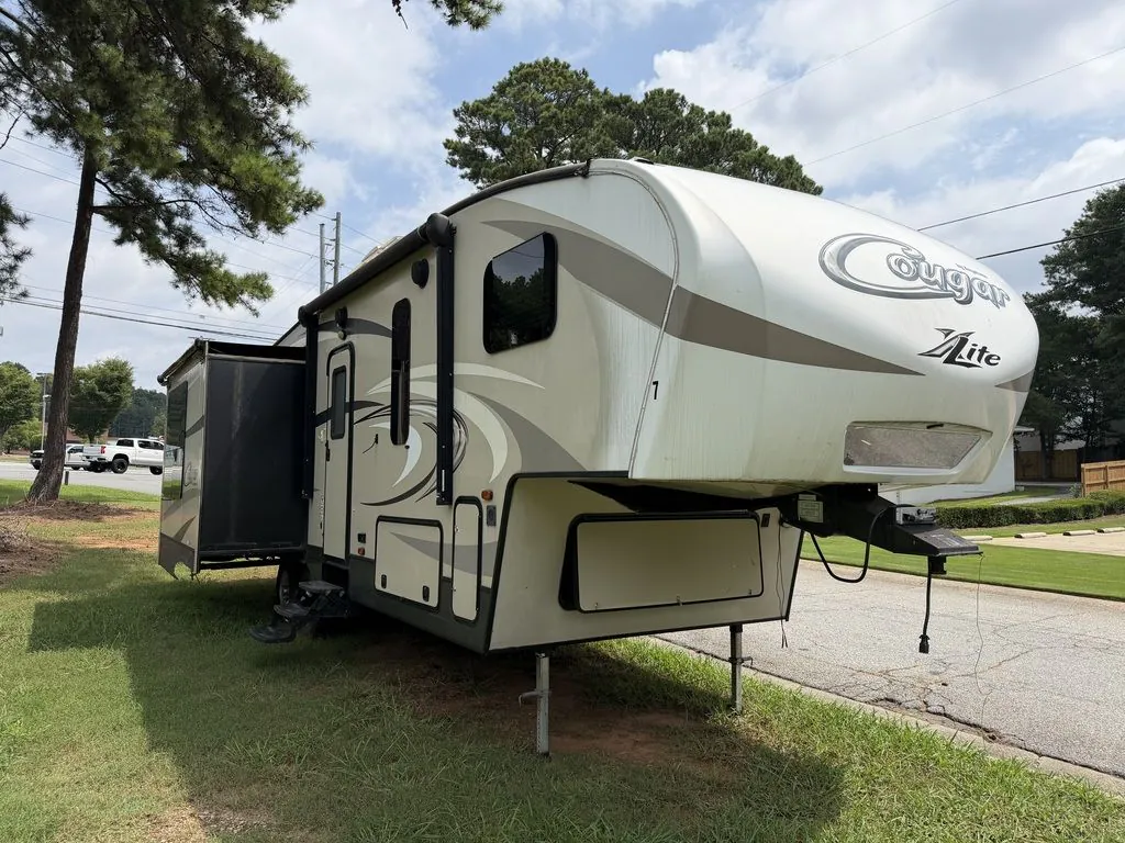 2016 Keystone Cougar Half-Ton 28SGS - Photo 2