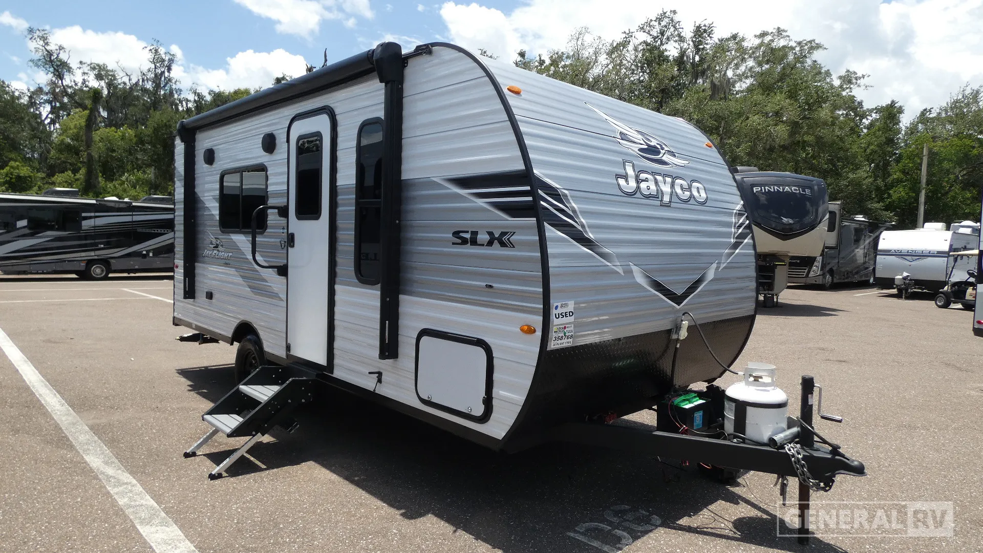 2025 Jayco Jay Flight SLX 175FQ - Photo 2