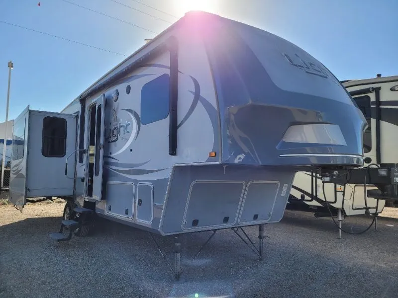 2016 Highland Ridge Open Range Light LF297RLS - Photo 2