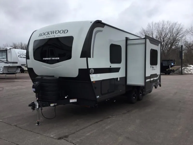2026 Forest River Rockwood Mini Lite 2108RB - Photo 3