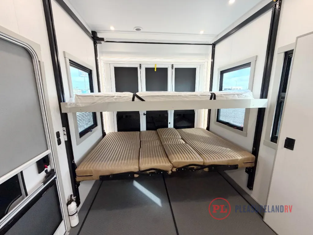 2025 Brinkley Model G 4100, Photos photo 9
