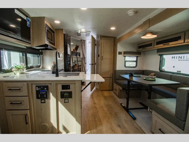 2026 Forest River Rockwood Mini Lite 2509S - Photo 4