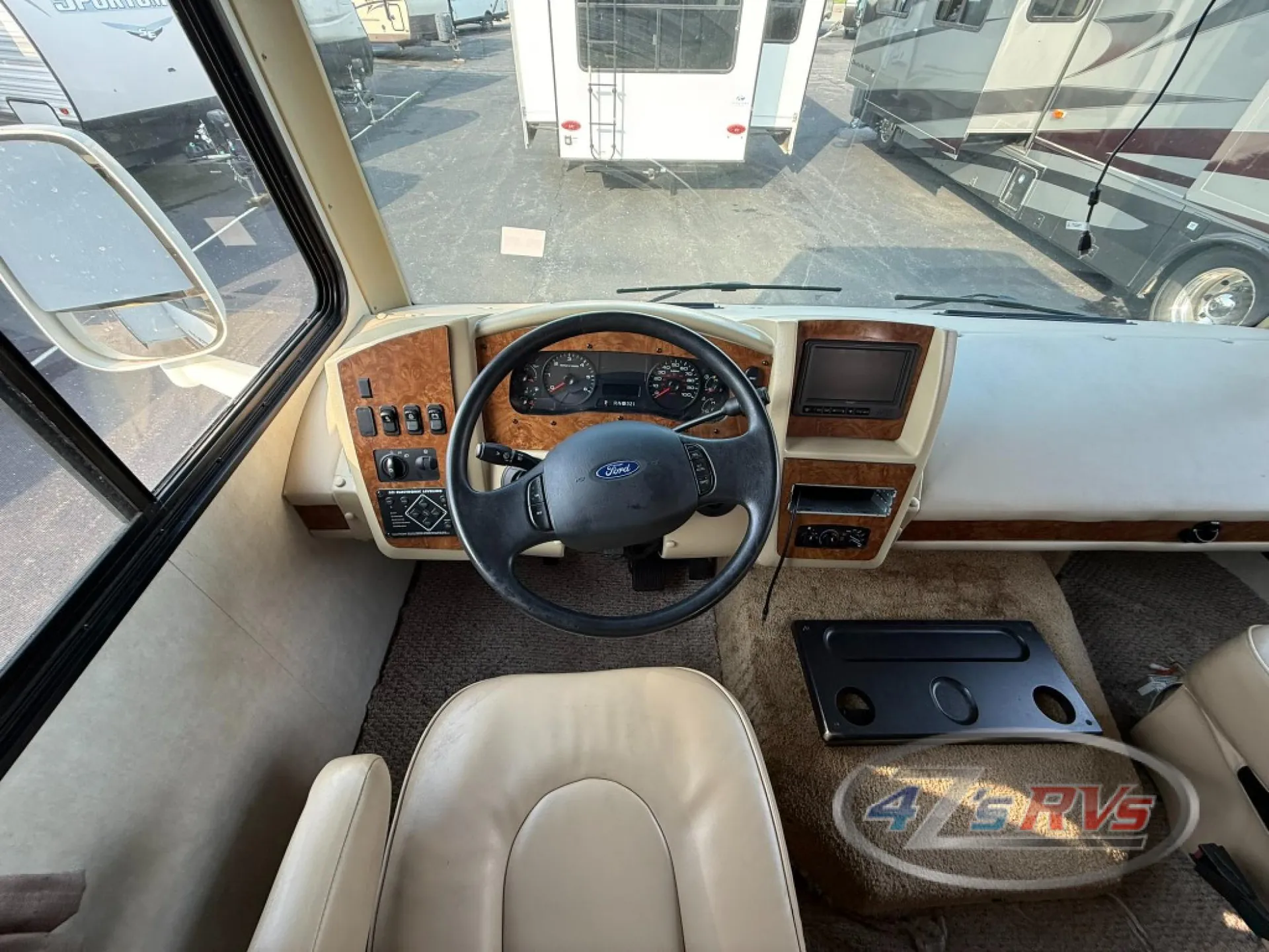 2012 Coachmen Mirada Silver Edition 32BH - Photo 3
