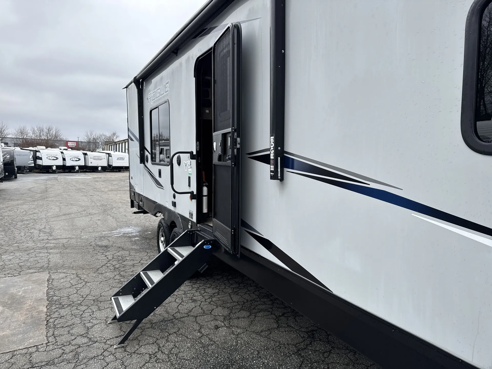 2022 Forest River Vengeance Rogue 26V — campside