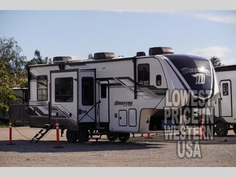 2026 Grand Design Momentum G-Class 320G - Photo 3