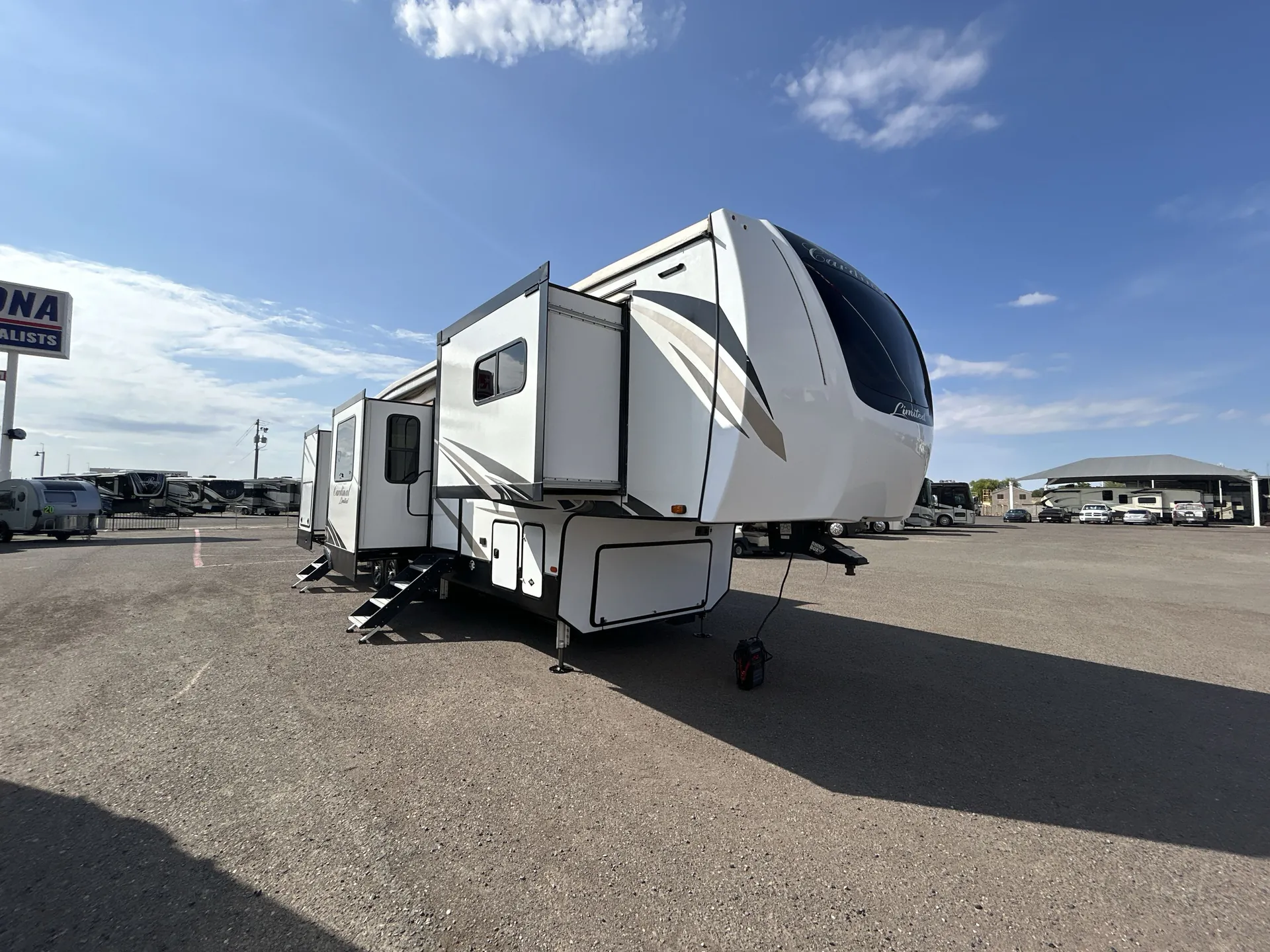 2021 Forest River Cardinal Limited 403FKLE - Photo 2