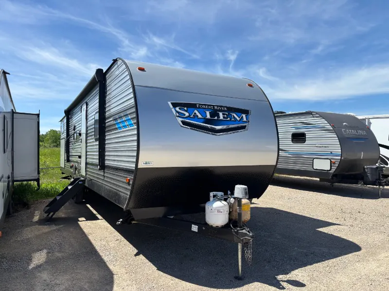 2022 Forest River Salem 33TS dealer photo 1 from Kunes RV