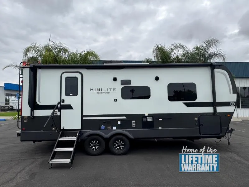 2026 Forest River Rockwood Mini Lite 2511S - Photo 2