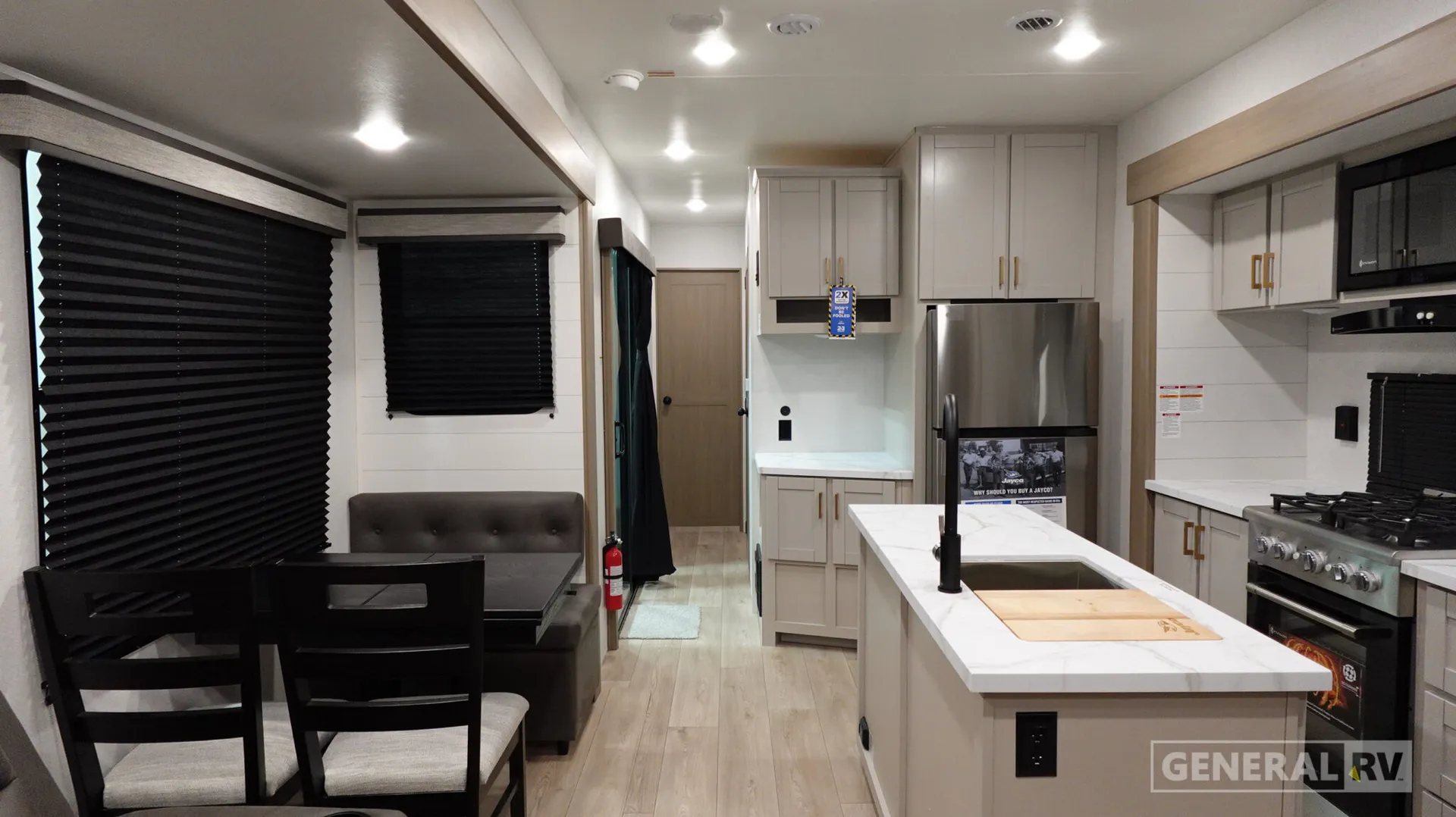 2026 Jayco Jay Flight Bungalow 401FLTS - Photo 3