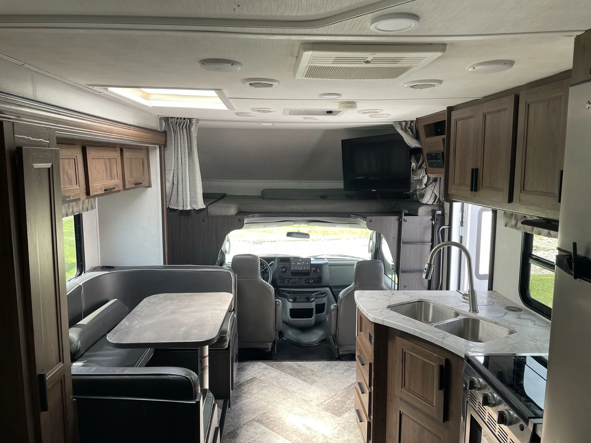 2021 Forest River Sunseeker 2440DS — living area main
