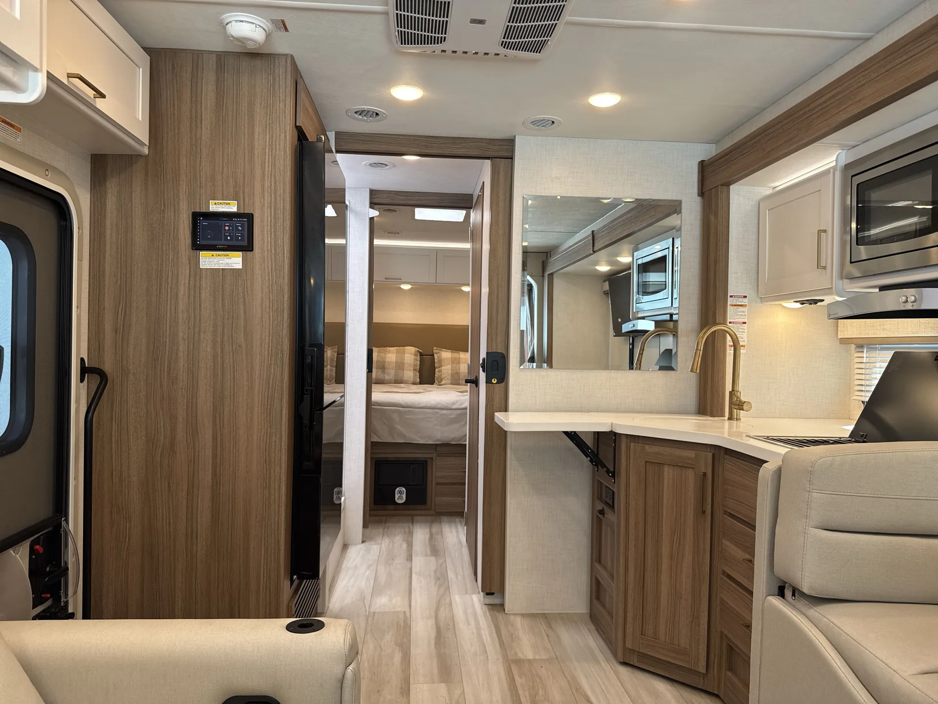 2027 Thor Motor Coach Freedom Eddie Bauer EB28 — wide interior living