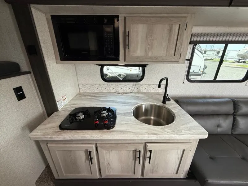 2022 KZ Escape 231BH - Photo 4