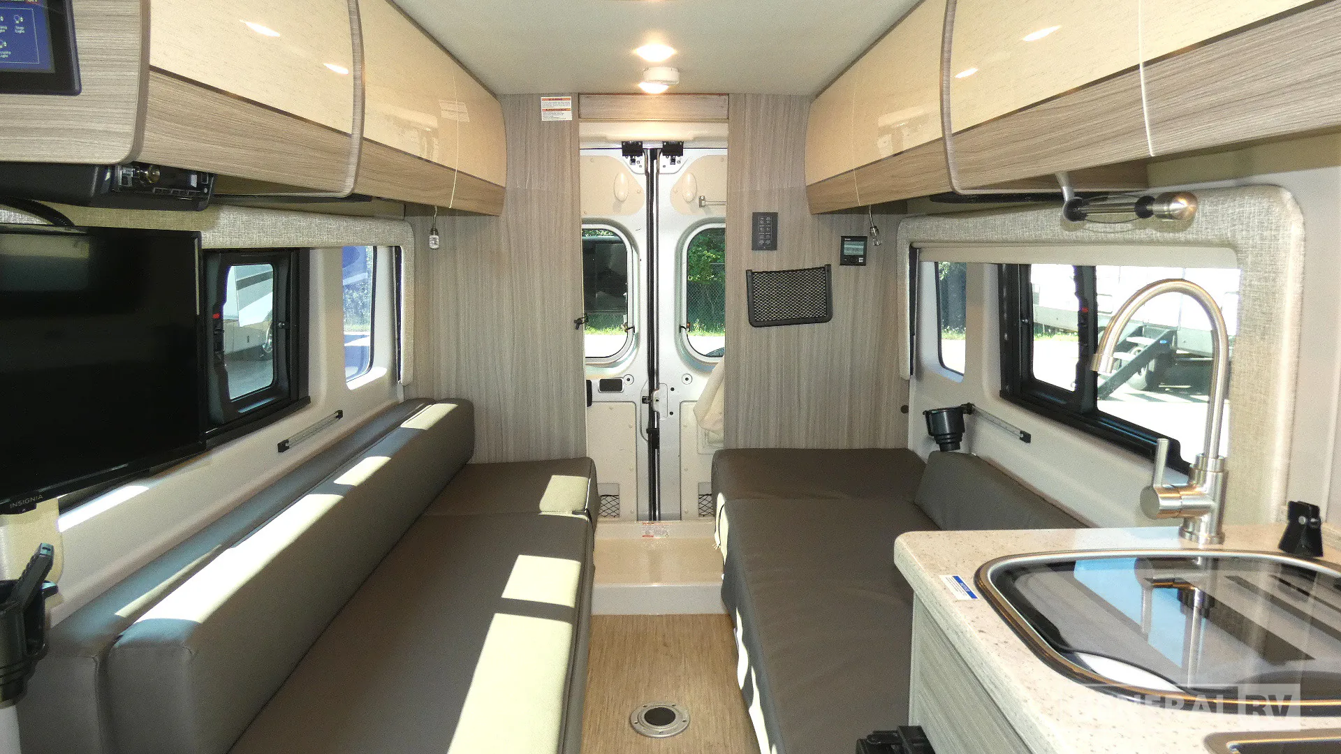 2022 Entegra Coach Ethos 20T - Photo 3