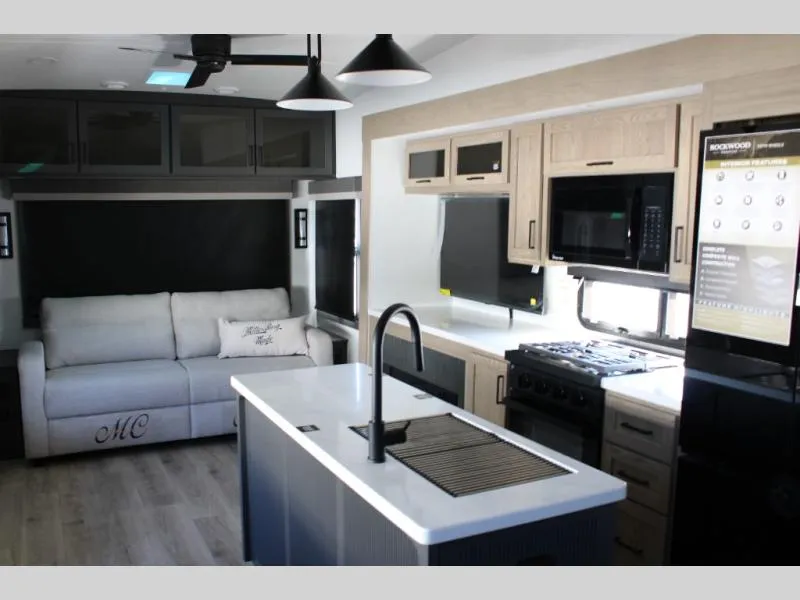 2026 Forest River Rockwood Signature 361RL - Photo 3