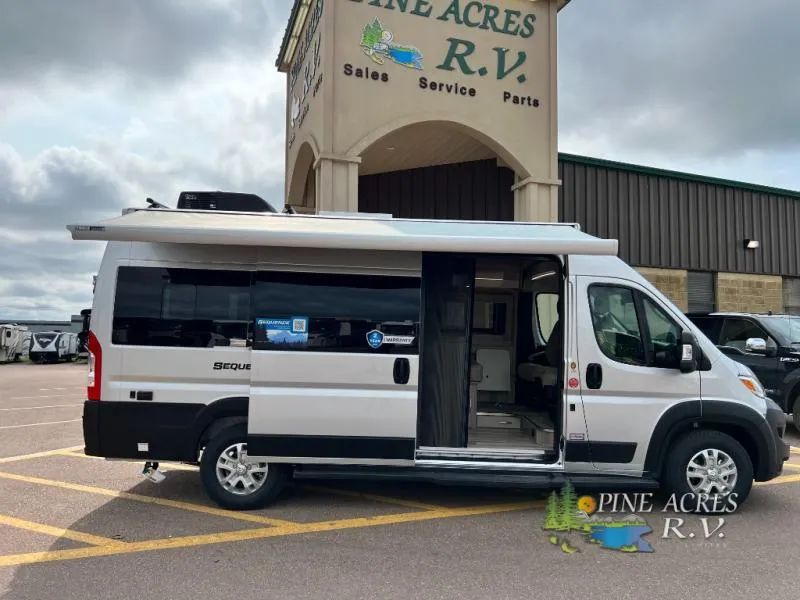 2024 Thor Motor Coach Sequence 20A - Photo 3