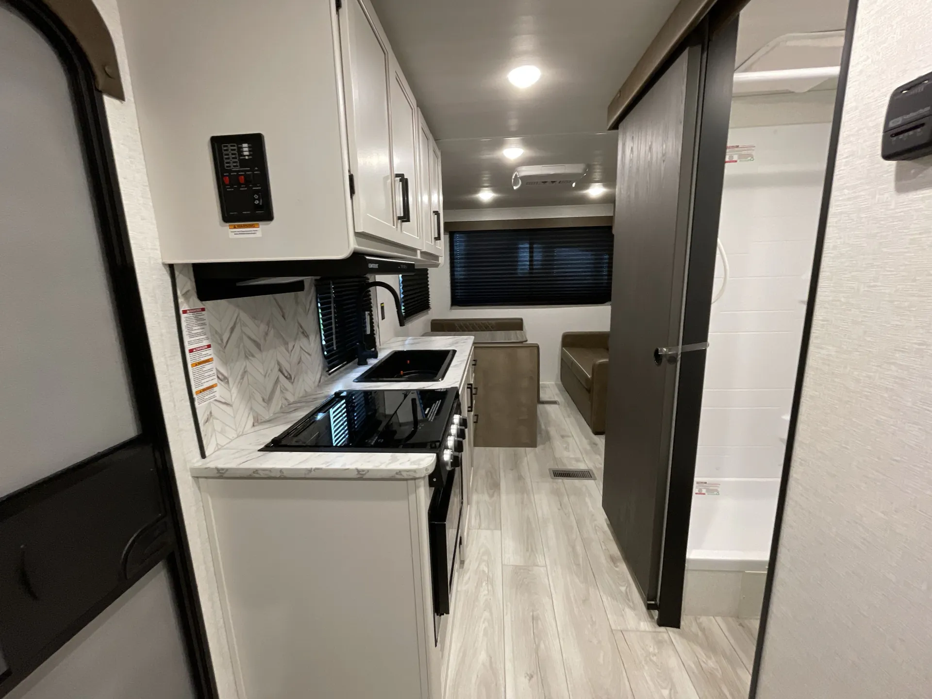 2025 Keystone Springdale Classic East 200RLC — living area main