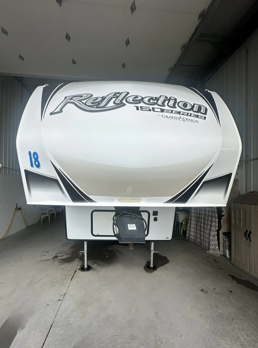 2018 Grand Design Reflection 230RL - Photo 3