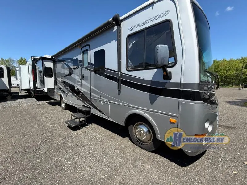 2016 Fleetwood RV Terra SE 33S - Photo 3