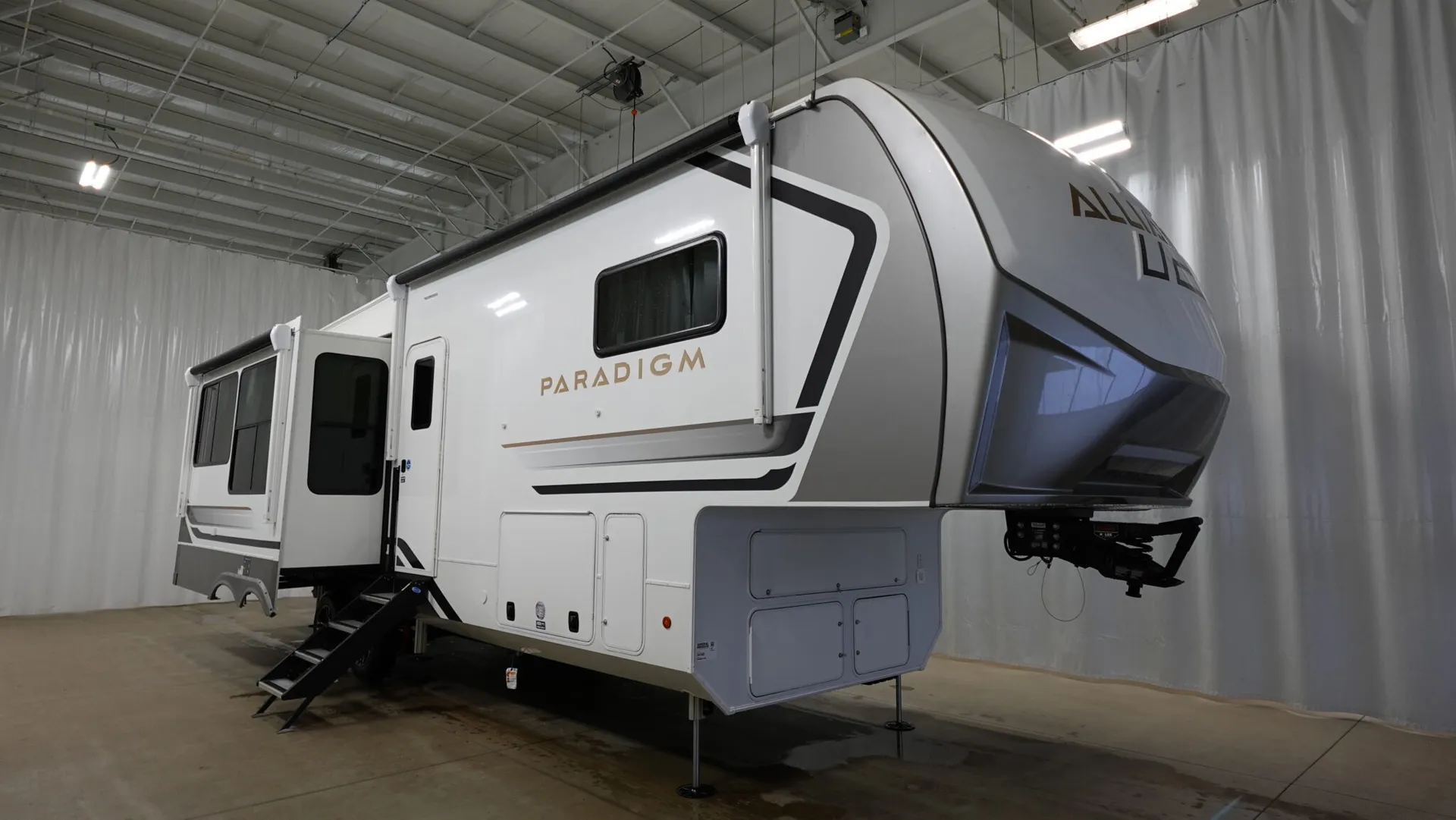 2026 Alliance RV Paradigm 310RL - Photo 2