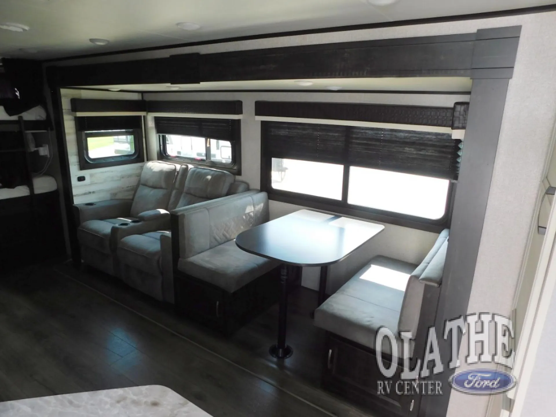 2021 Jayco Jay Feather 27BHB - Photo 4